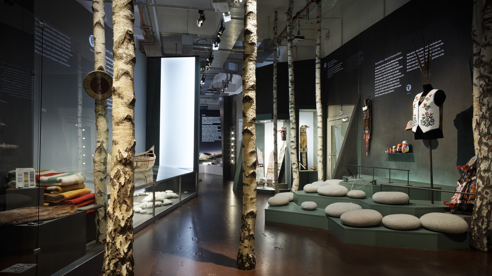 NONAM Nordamerika Native Museum in Zürich, Dauerausstellung Waldland